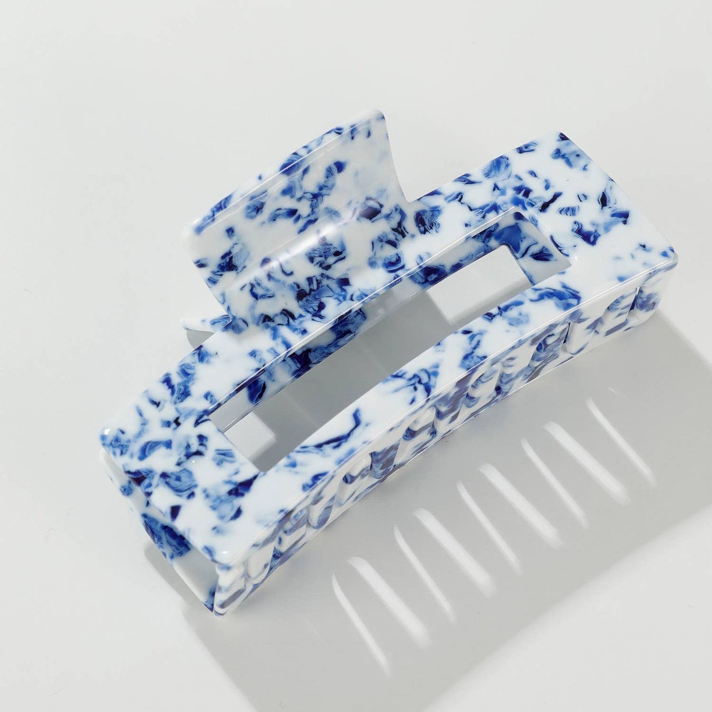 Coastal Blue Claw Clips